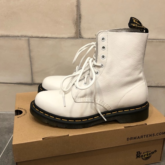Dr. Martens docs optical white 1460 pascal Virginia lace up combat boot leather - Picture 2 of 10